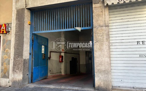 locale di sgombero in vendita a Roma in zona Portuense