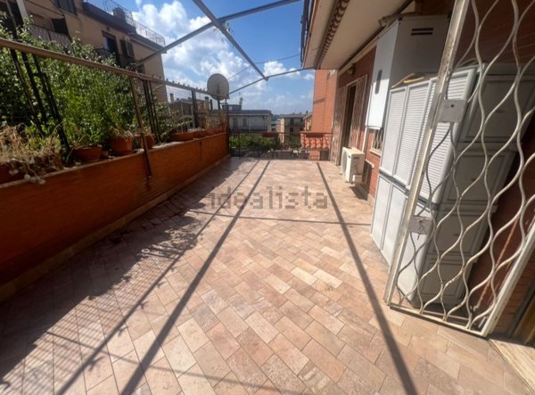 appartamento in vendita a Roma in zona Sette Bagni
