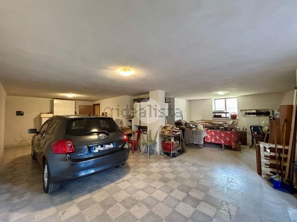 appartamento in vendita a Roma in zona Lunghezza
