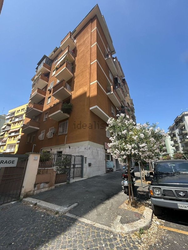 appartamento in vendita a Roma in zona Trieste