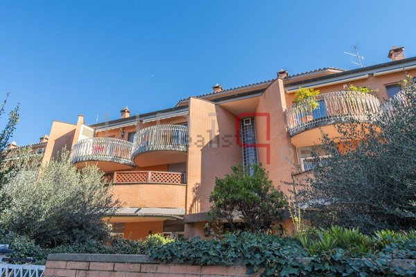 appartamento in vendita a Roma in zona Ardeatino