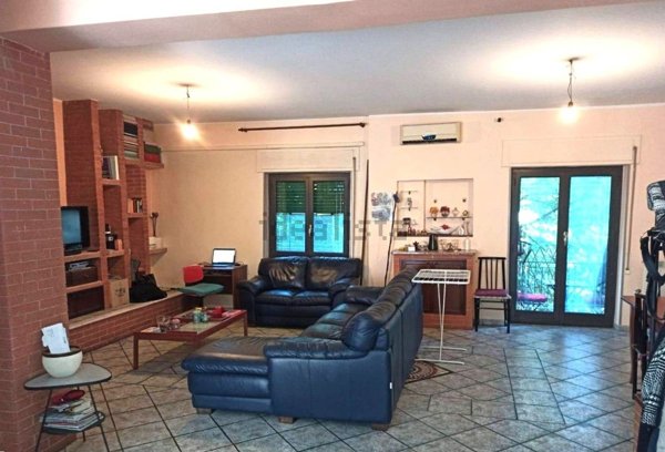 appartamento in vendita a Roma in zona Ostiense
