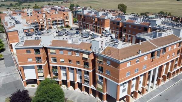 appartamento in vendita a Roma in zona Acilia