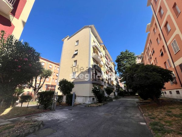 appartamento in vendita a Roma in zona Don Bosco