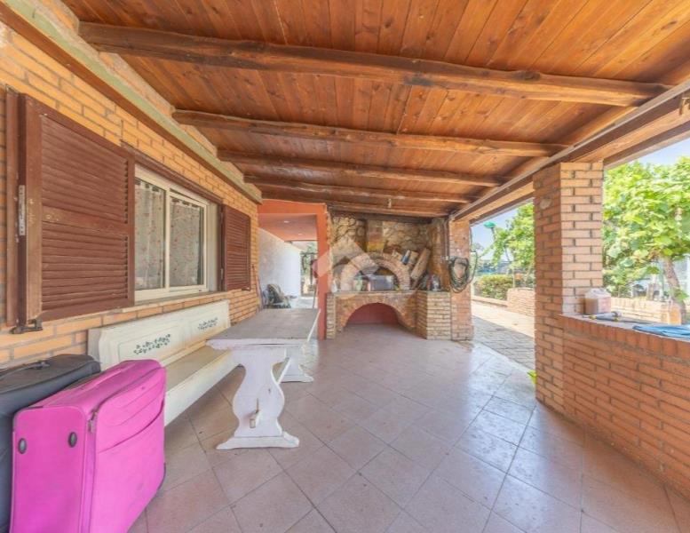 casa indipendente in vendita a Roma in zona Case Rosse