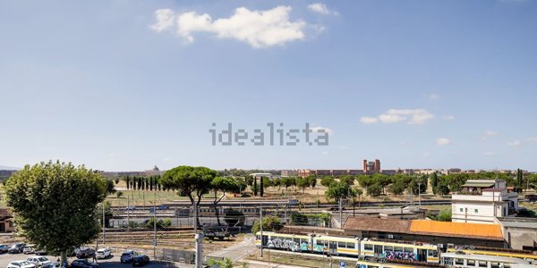 appartamento in vendita a Roma in zona Prenestino-Centocelle