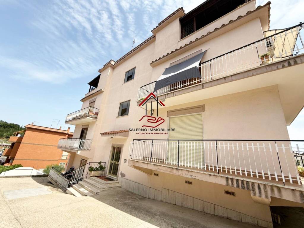 appartamento in vendita a Roma in zona Acilia