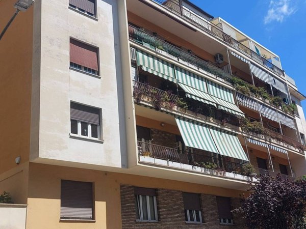appartamento in vendita a Roma in zona Gianicolense