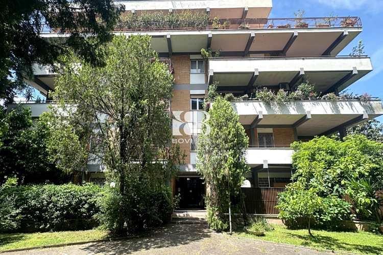 appartamento in vendita a Roma in zona Giuliano Dalmata