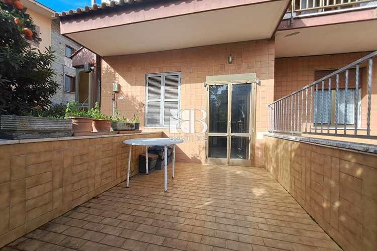 appartamento in vendita a Roma in zona Casal Morena