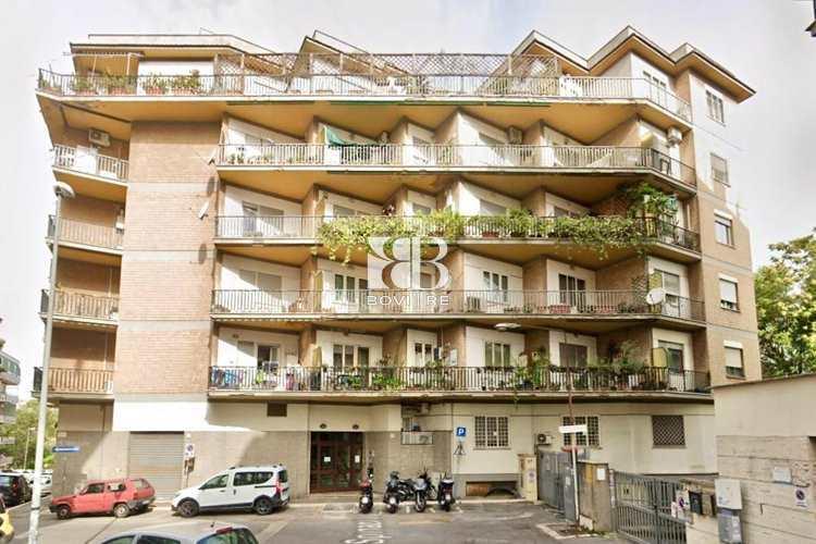 appartamento in vendita a Roma in zona Gianicolense