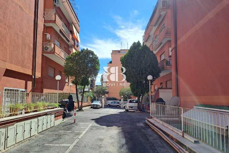 appartamento in vendita a Roma in zona Primavalle