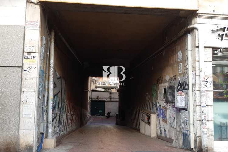locale di sgombero in vendita a Roma in zona Appio Claudio