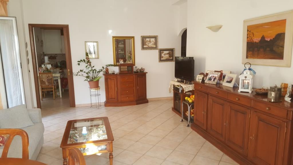appartamento in vendita a Roma in zona Casal Morena