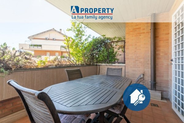 appartamento in vendita a Roma in zona Ardeatino
