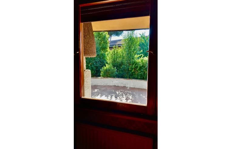 casa indipendente in vendita a Roma in zona Casal Palocco