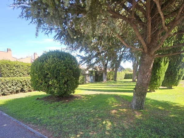 appartamento in vendita a Roma in zona Acilia