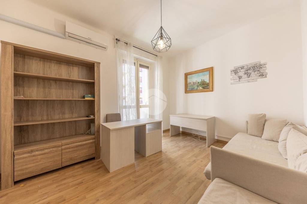 appartamento in vendita a Roma in zona Appio Latino