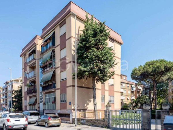 appartamento in vendita a Roma in zona Ostia