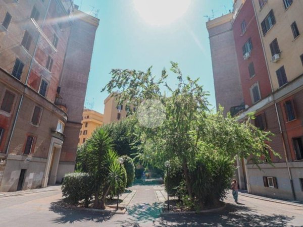 appartamento in vendita a Roma in zona Gianicolense