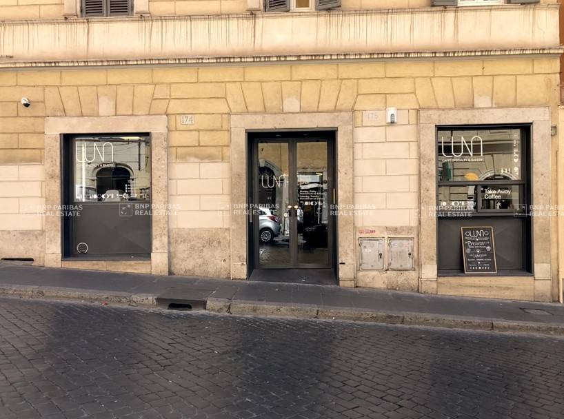 negozio in vendita a Roma in zona Centro Storico