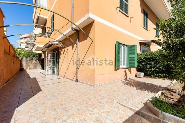 appartamento in vendita a Roma in zona Primavalle