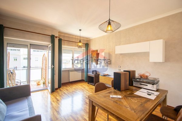 appartamento in vendita a Roma in zona Ardeatino