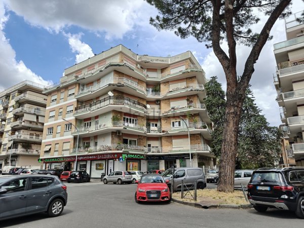 appartamento in vendita a Roma in zona Centro Storico