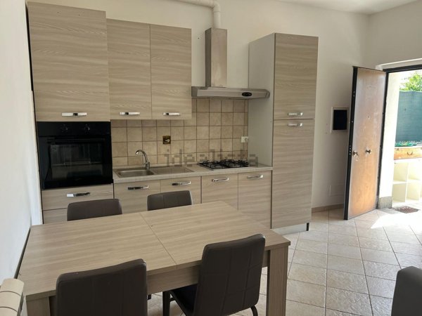 appartamento in vendita a Roma in zona Longarina