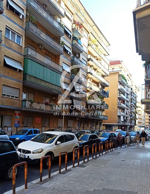 appartamento in vendita a Roma in zona Don Bosco