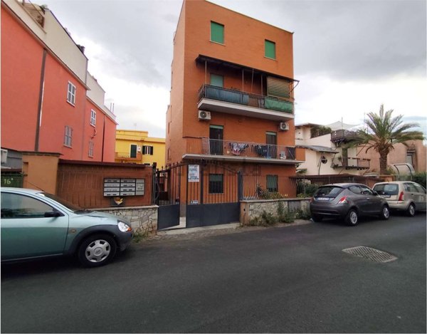 appartamento in vendita a Roma in zona Ponte Mammolo