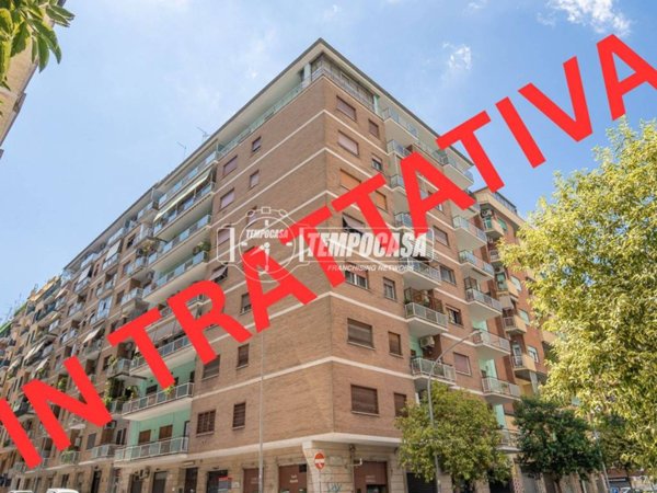 appartamento in vendita a Roma in zona Tuscolano