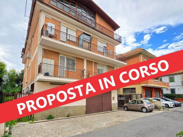 appartamento in vendita a Roma in zona Appio Claudio
