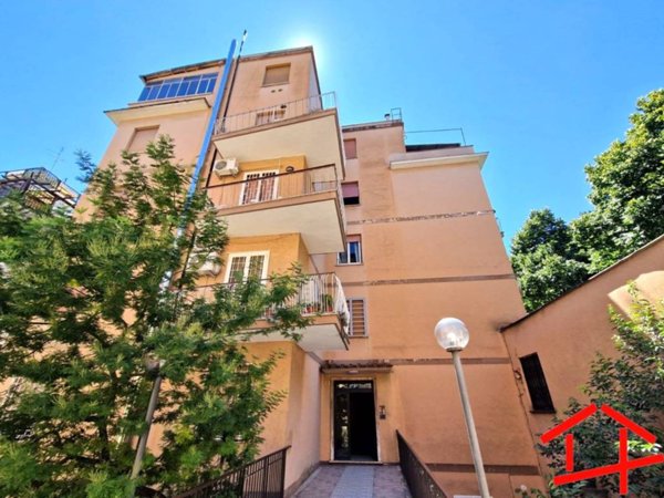 appartamento in vendita a Roma in zona Gianicolense