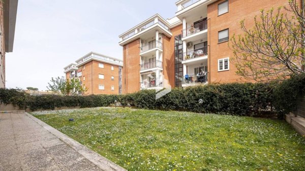 appartamento in vendita a Roma in zona Finocchio