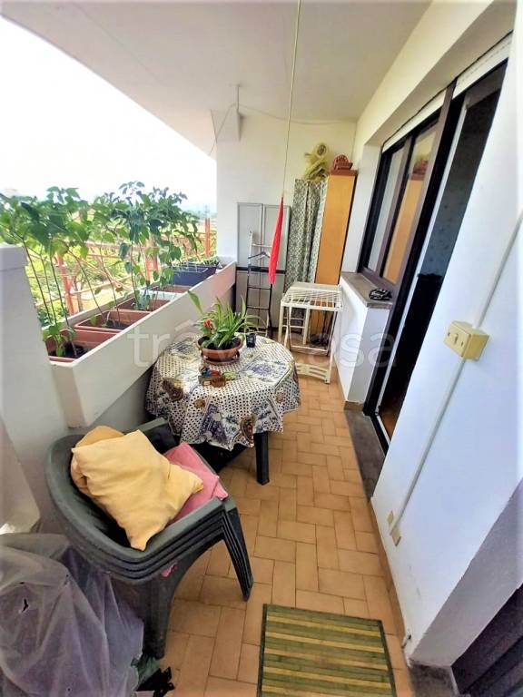 appartamento in vendita a Roma in zona Torre Angela