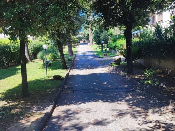appartamento in vendita a Roma in zona Labaro