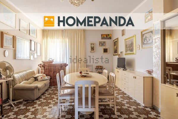 appartamento in vendita a Roma in zona Torre Angela