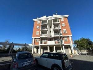 negozio in vendita a Roma in zona Casalotti