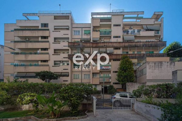 appartamento in vendita a Roma in zona EUR