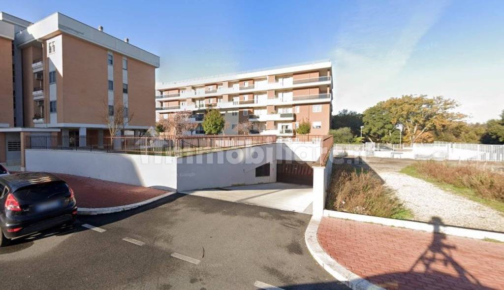 ufficio in vendita a Roma in zona Celio