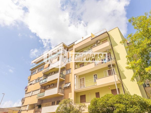 appartamento in vendita a Roma in zona Castel Fusano