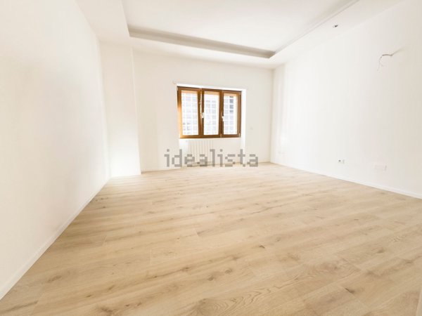 appartamento in vendita a Roma in zona Ostiense