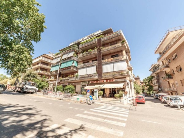 appartamento in vendita a Roma in zona Gianicolense