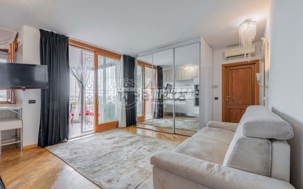 appartamento in vendita a Roma in zona Grottarossa