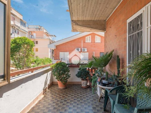 appartamento in vendita a Roma in zona Primavalle