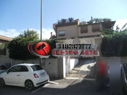 appartamento in vendita a Roma in zona Acilia