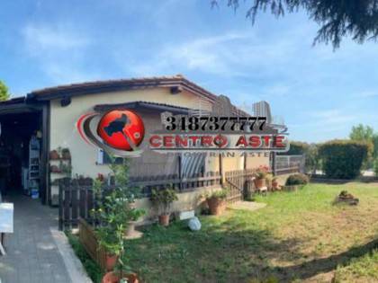 appartamento in vendita a Roma in zona Lunghezza