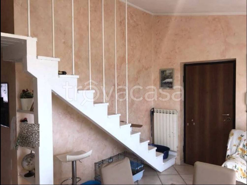 appartamento in vendita a Roma in zona Colle dei Pini