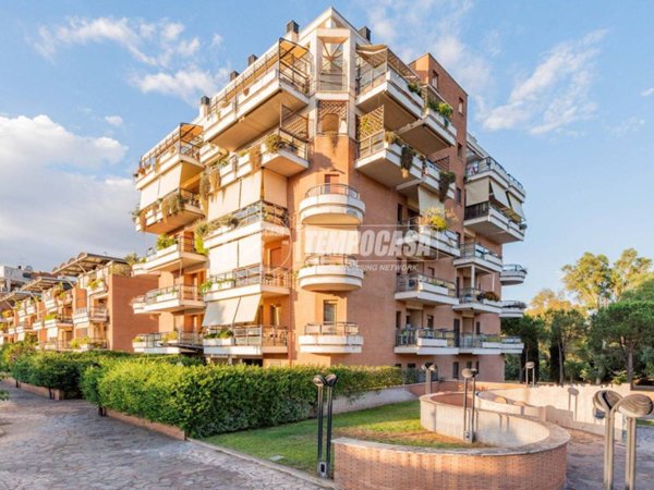 appartamento in vendita a Roma in zona Ostiense